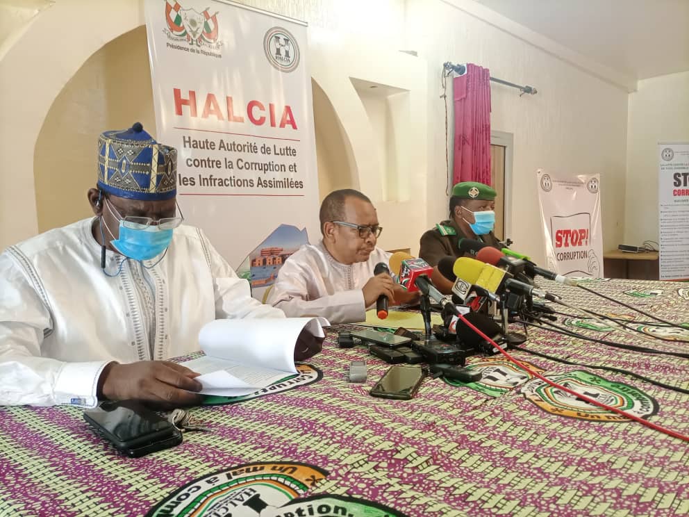 HALCIA : Plus de 234  milliards de francs CFA de droits non versés à l’État par des personnes physiques ou morales